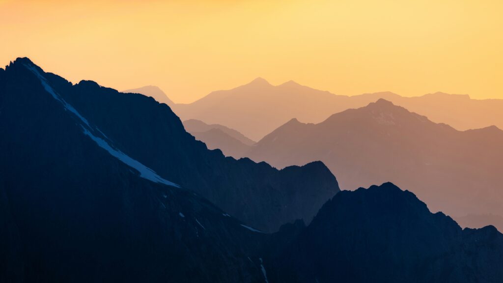 The Three Value Horizons of Technology: ROE, ROI and ROF